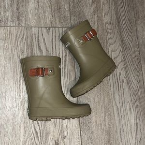 Rain Boots size Toddler 7.   Matte Olive color